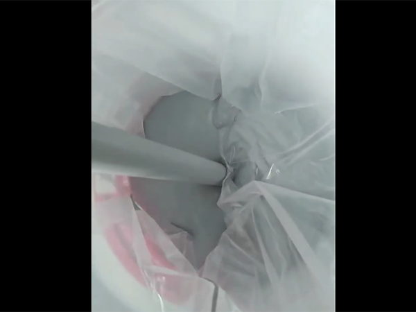 灰色国标水性聚氨酯防水涂料生产